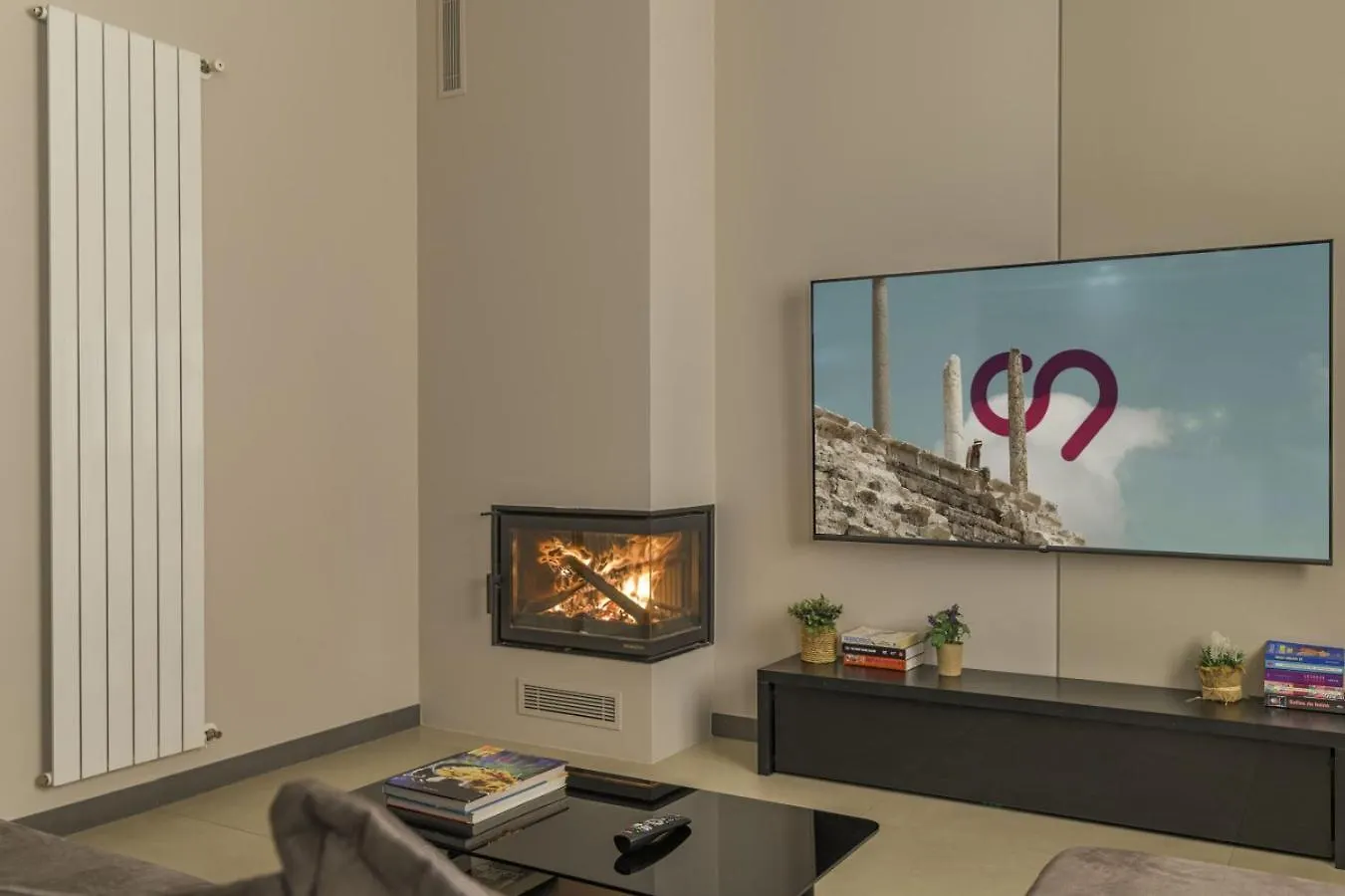 The Corner 1Br In Gemmayze Beirut 0*,  Lebanon