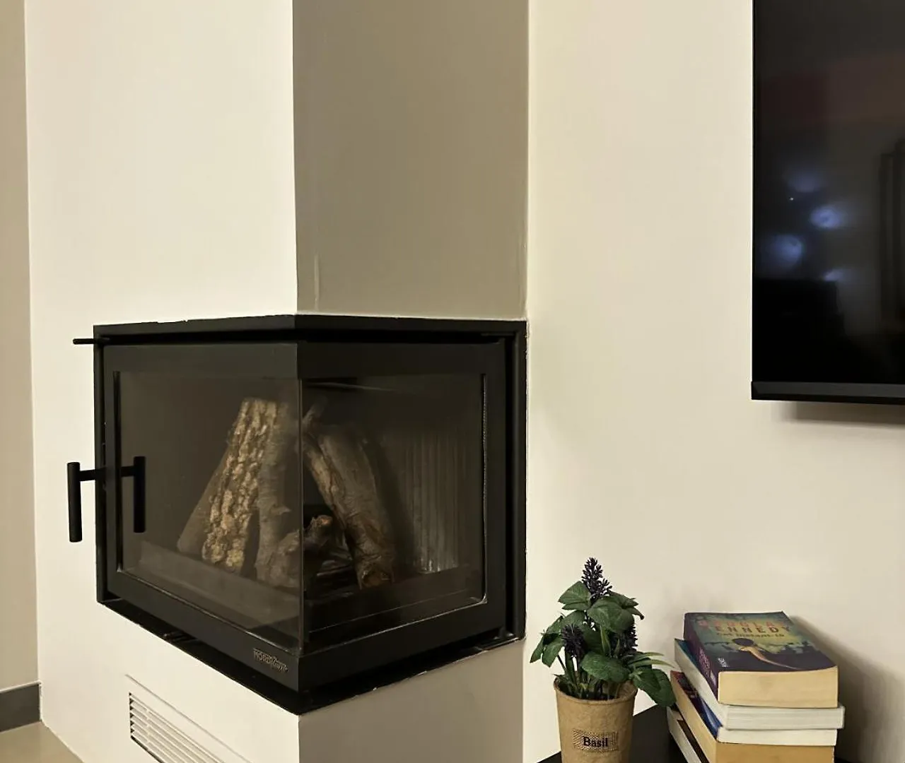 Apartment The Corner 1Br In Gemmayze Beirut